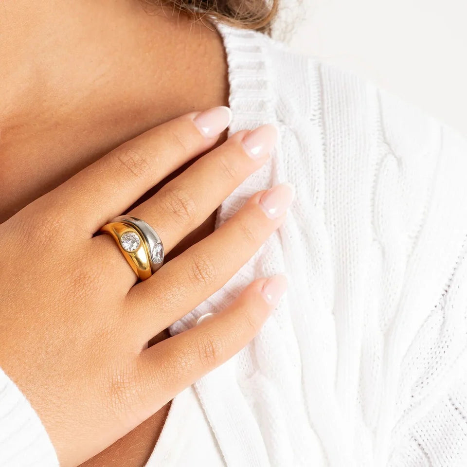 Curved Stone Ring